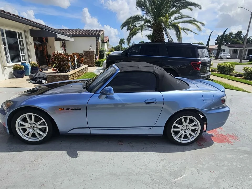2004 Honda AP2 S2000 - Image 2 of 10