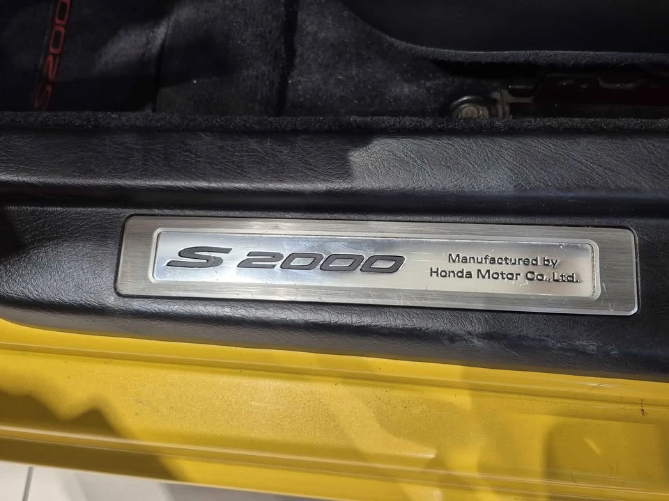 2004 Honda AP2 S2000 - Image 6 of 7