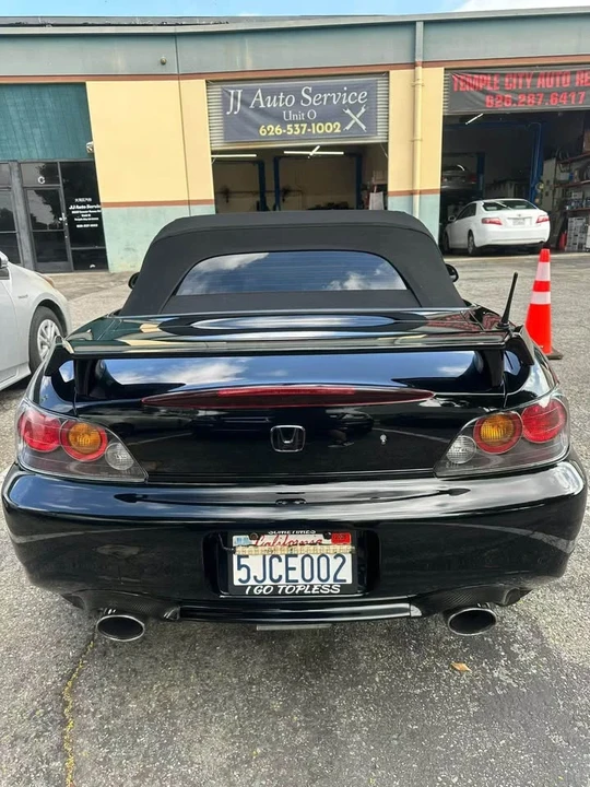 2004 Honda AP2 S2000 - Image 4 of 7