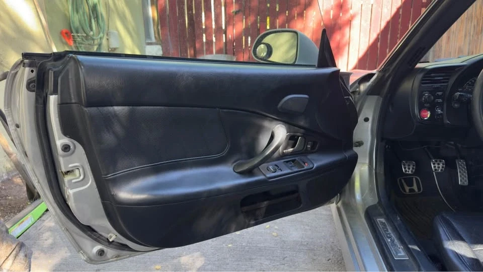 2004 Honda AP2 S2000 - Image 7 of 10