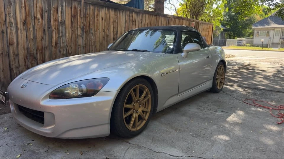 2004 Honda AP2 S2000 - Image 2 of 10