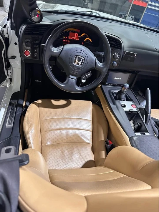2004 Honda AP2 S2000 - Image 14 of 17