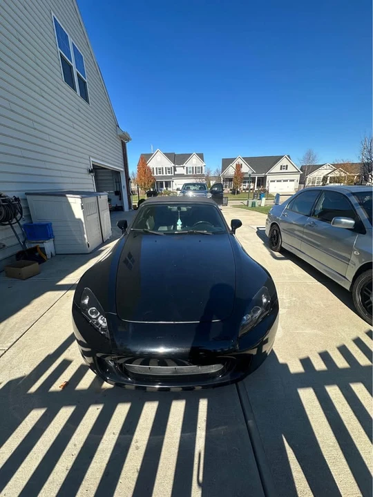 2004 Honda AP2 S2000 - Image 2 of 10