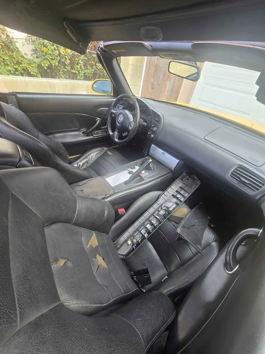 2004 Honda AP2 S2000 - Image 6 of 9