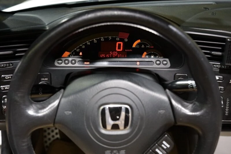 2004 Honda AP2 S2000 - Image 10 of 11