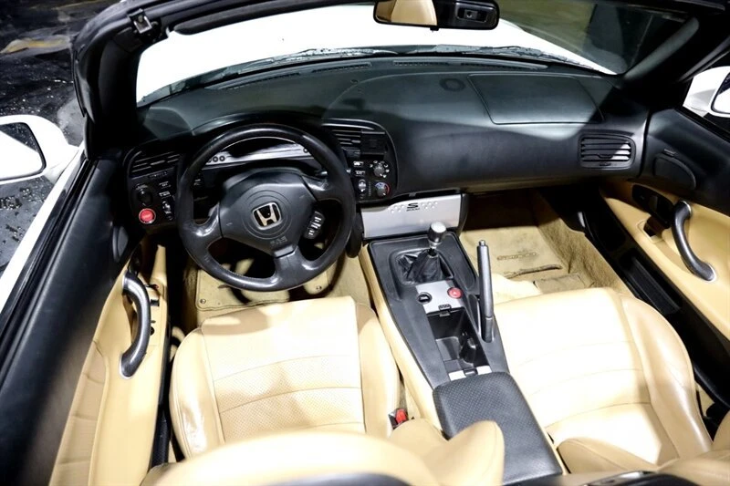 2004 Honda AP2 S2000 - Image 7 of 11