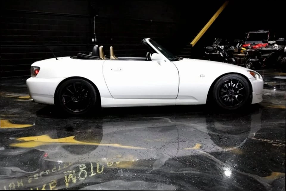 2004 Honda AP2 S2000 - Image 4 of 9