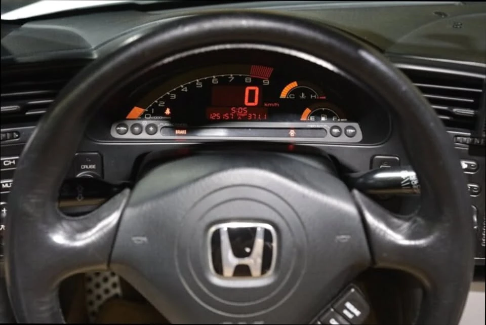 2004 Honda AP2 S2000 - Image 8 of 9