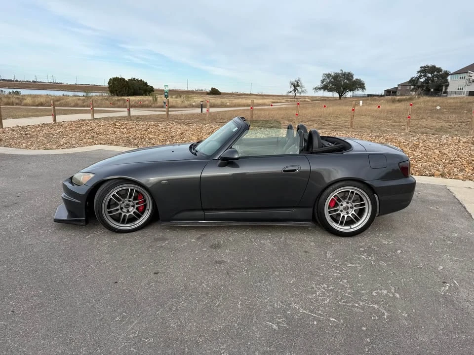 2004 Honda AP2 S2000 - Image 3 of 8