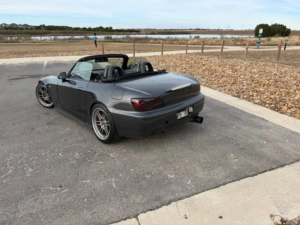 2004 Honda AP2 S2000 - Image 2 of 8