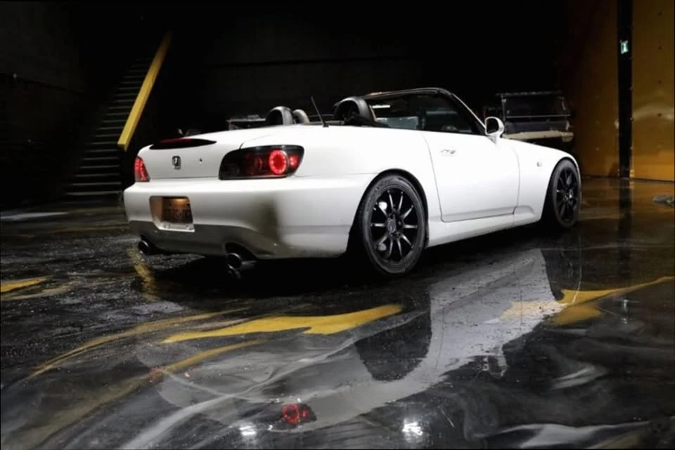 2004 Honda AP2 S2000 - Image 2 of 9