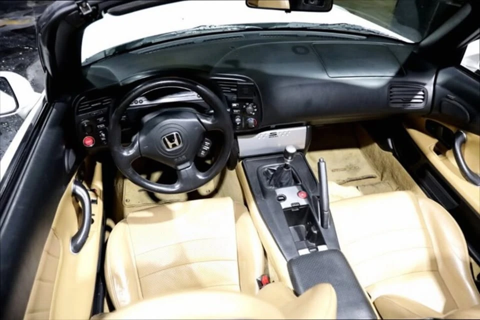 2004 Honda AP2 S2000 - Image 7 of 11