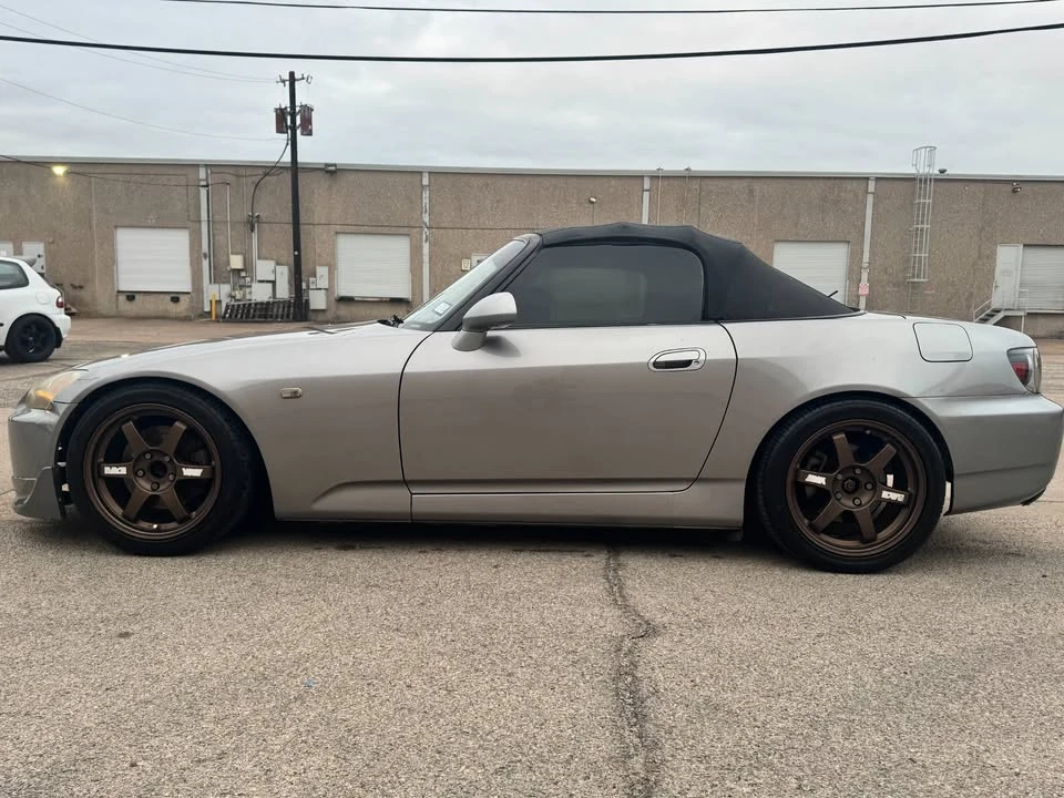 2004 Honda AP2 S2000 - Image 2 of 14