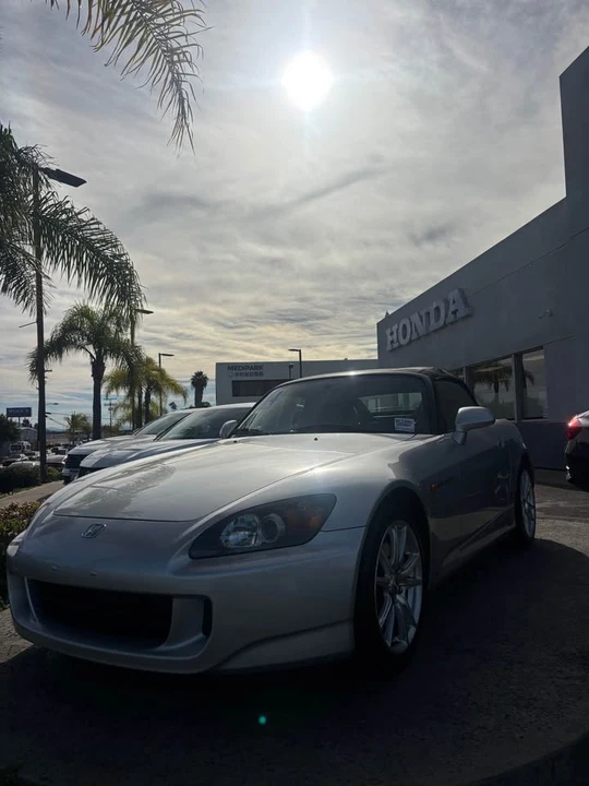 2004 Honda AP2 S2000 - Image 2 of 8