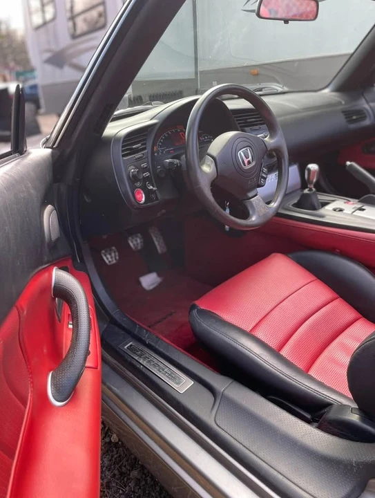 2004 Honda AP2 S2000 - Image 5 of 6