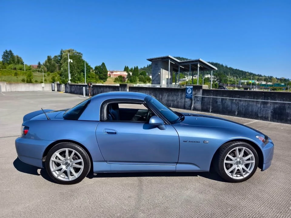 2004 Honda AP2 S2000 - Image 2 of 18