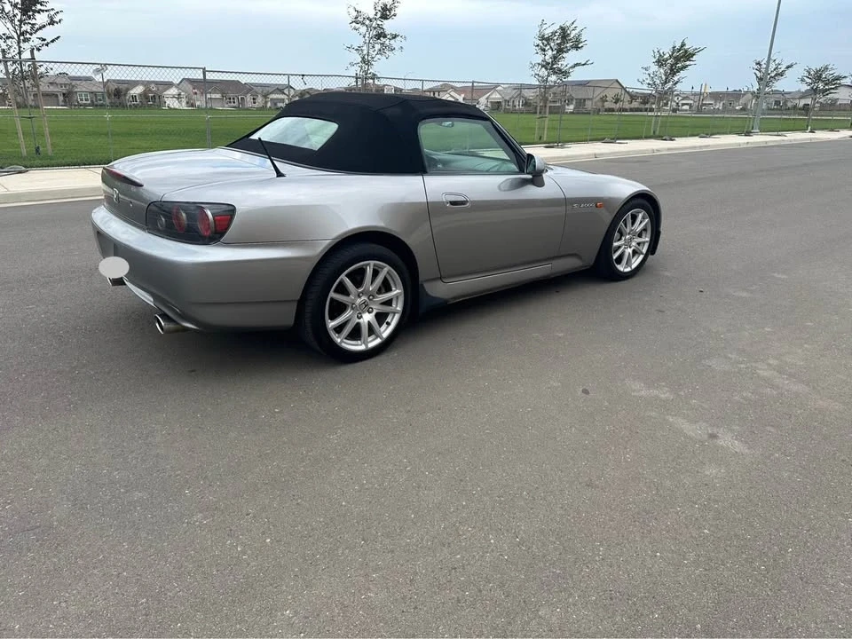 2004 Honda AP2 S2000 - Image 2 of 14