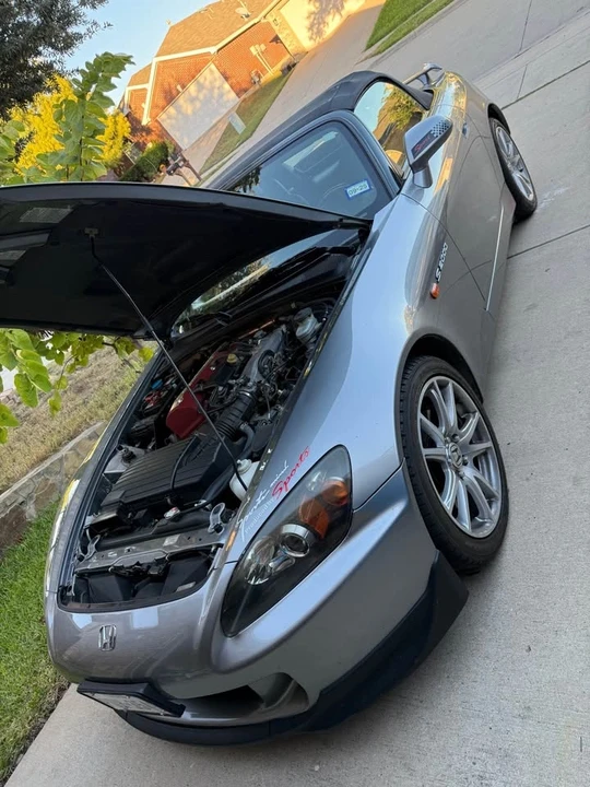 2004 Honda AP2 S2000 - Image 2 of 10