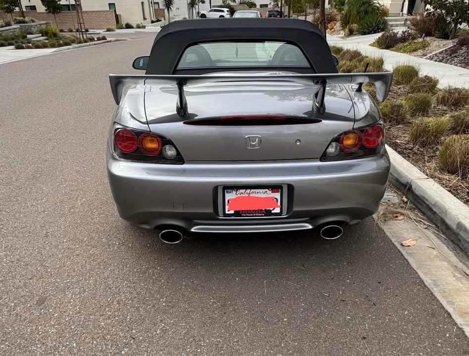 2004 Honda AP2 S2000 - Image 4 of 6