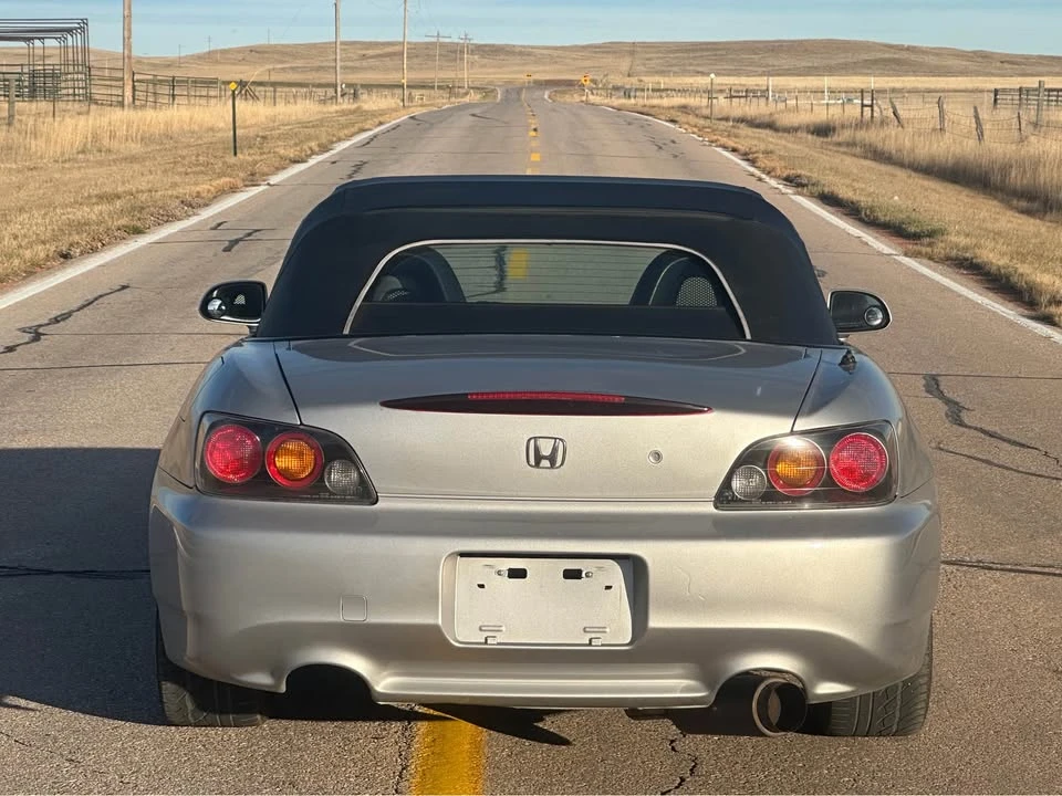 2004 Honda AP2 S2000 - Image 3 of 8