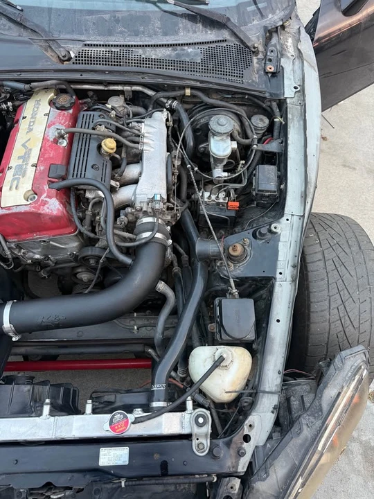 2004 Honda AP2 S2000 - Image 2 of 20