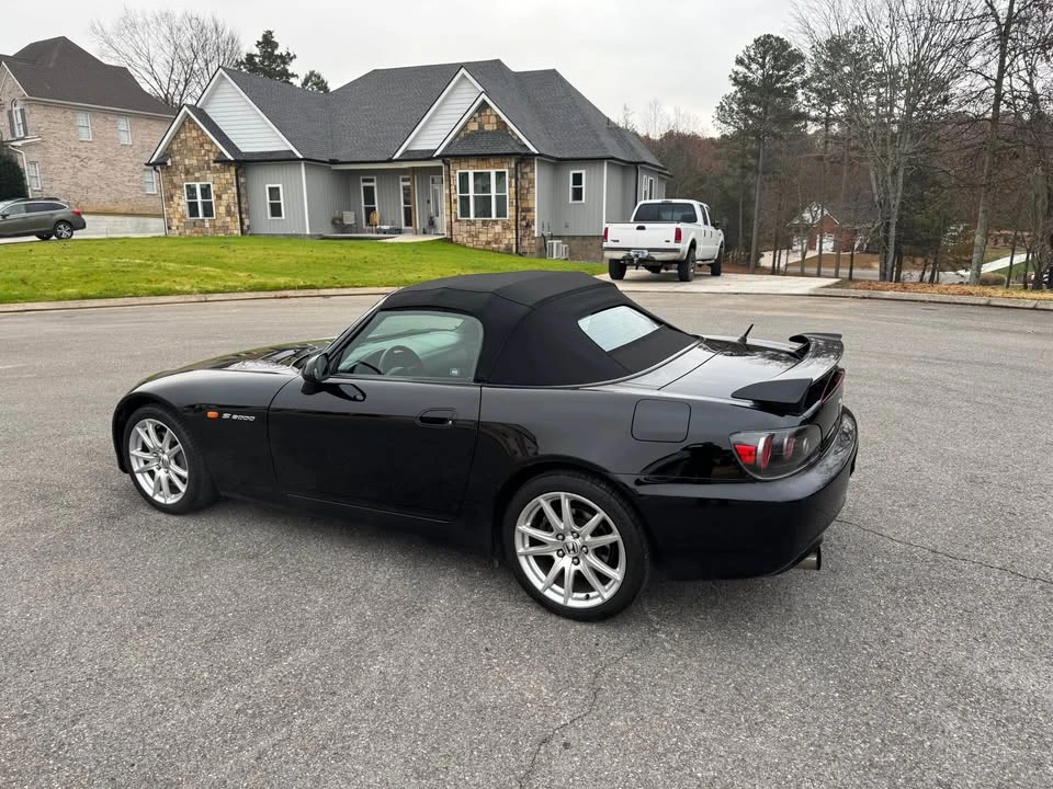 2004 Honda AP2 S2000 - Image 2 of 10