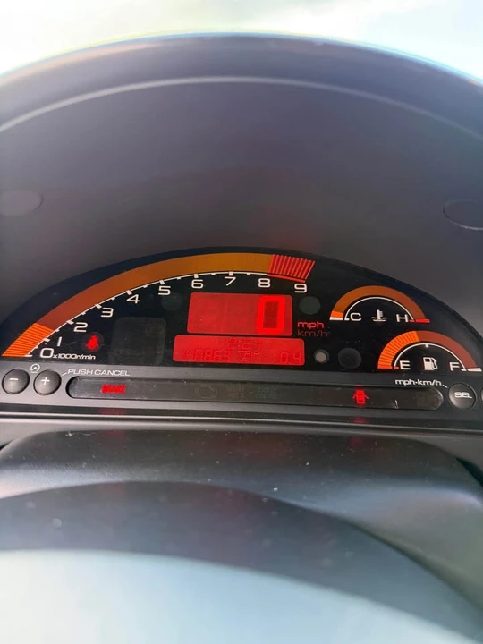 2004 Honda AP2 S2000 - Image 13 of 17