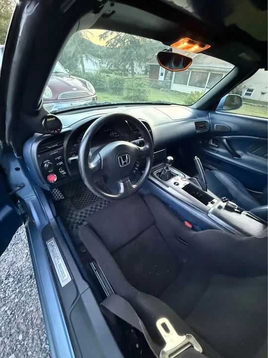 2004 Honda AP2 S2000 - Image 3 of 5