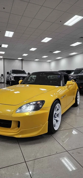 2004 Honda AP2 S2000 - Image 2 of 16