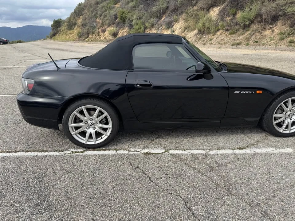 2004 Honda AP2 S2000 - Image 9 of 17