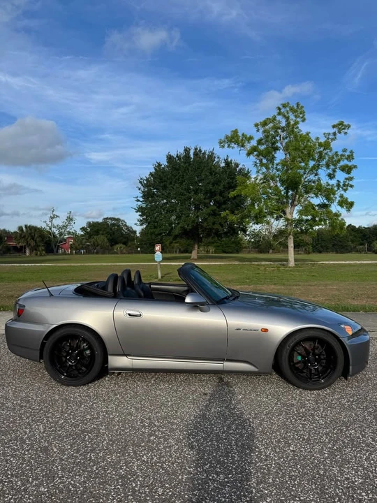 2004 Honda AP2 S2000 - Image 2 of 19