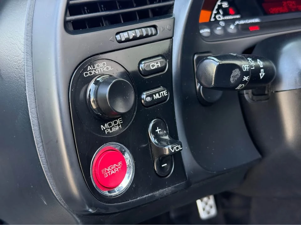 2004 Honda AP2 S2000 - Image 16 of 19