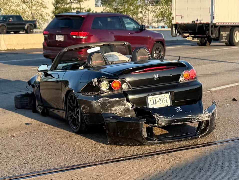 2004 Honda AP2 S2000 - Image 5 of 5