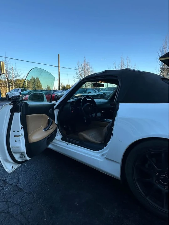 2004 Honda AP2 S2000 - Image 7 of 14
