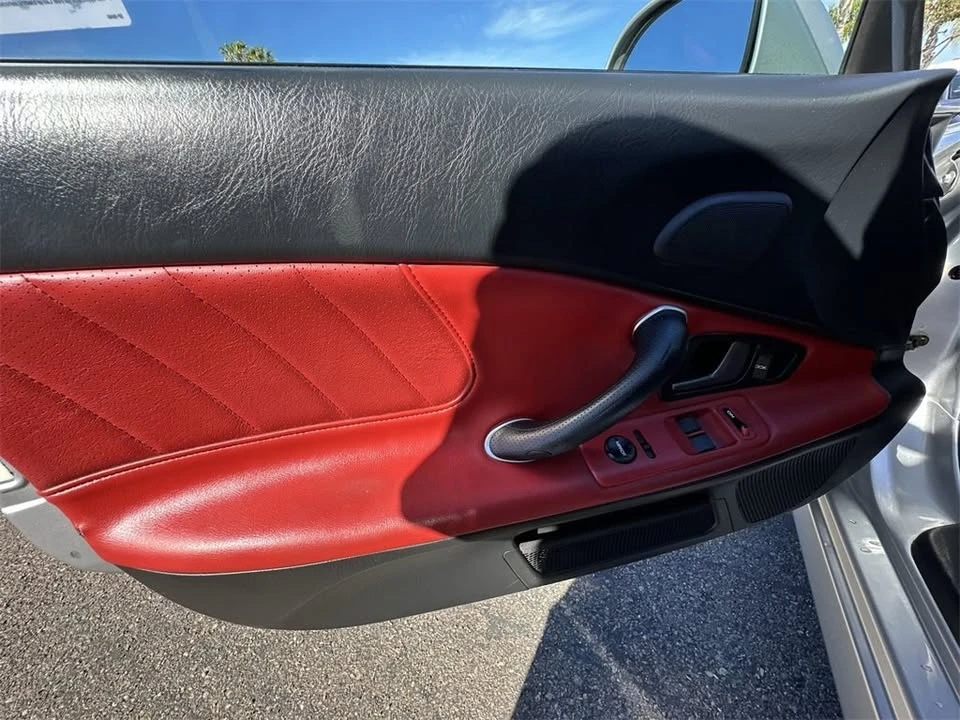 2004 Honda AP2 S2000 - Image 14 of 20