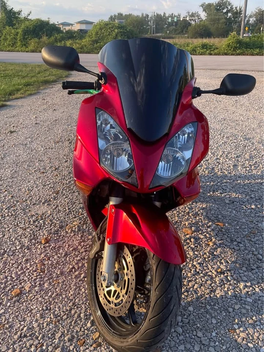 2004 Honda VF & VFR - Image 11 of 15