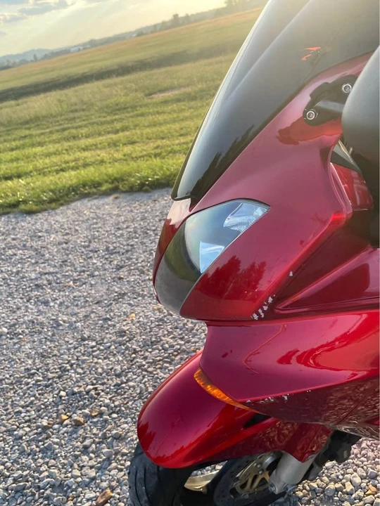 2004 Honda VF & VFR - Image 9 of 15