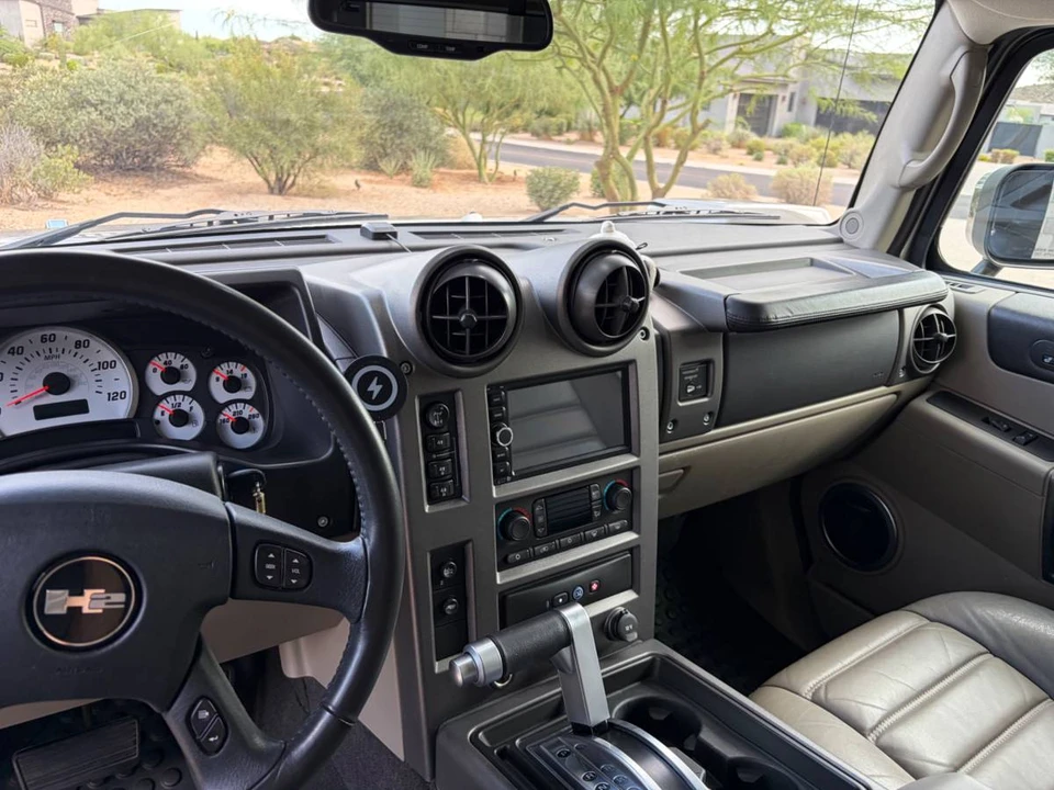 2004 Hummer Hummer H2 - Image 11 of 24