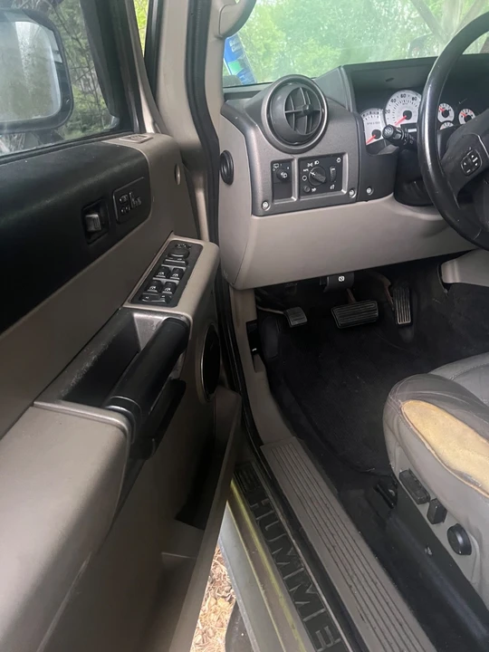 2004 Hummer Hummer H2 - Image 11 of 12