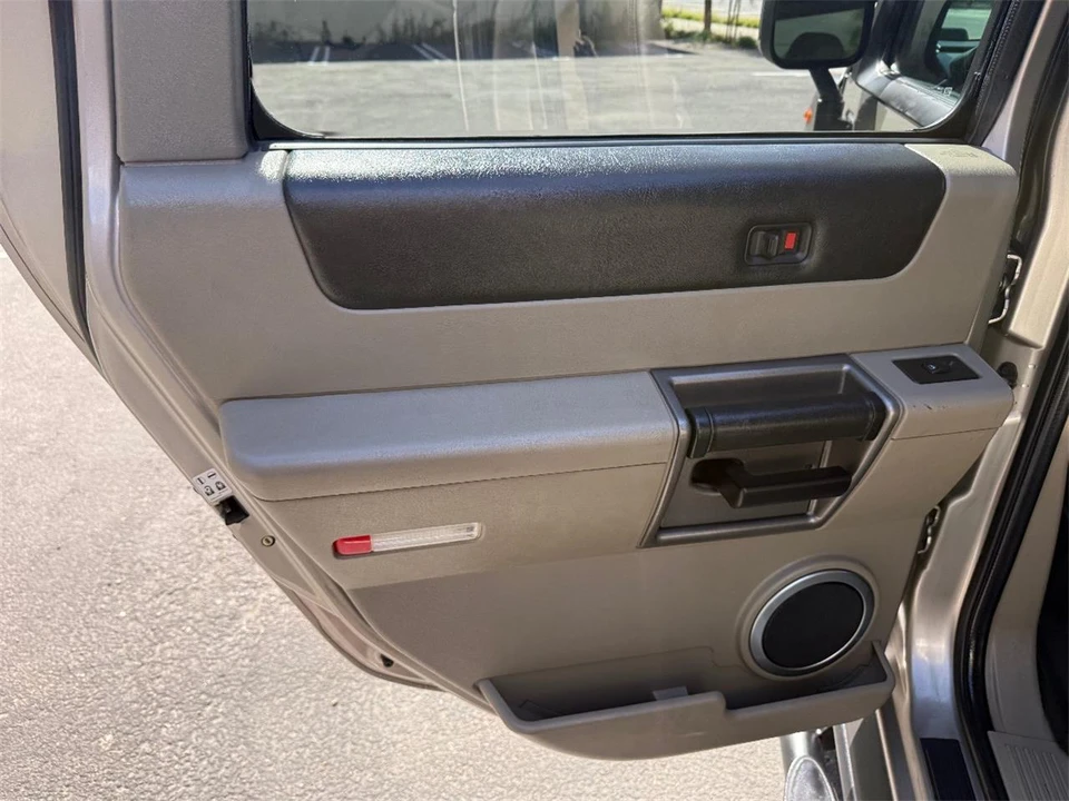 2004 Hummer Hummer H2 - Image 14 of 28