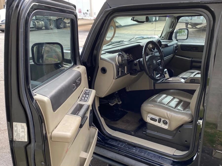 2004 Hummer Hummer H2 - Image 4 of 23