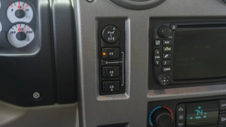 2004 Hummer Hummer H2 - Image 25 of 29