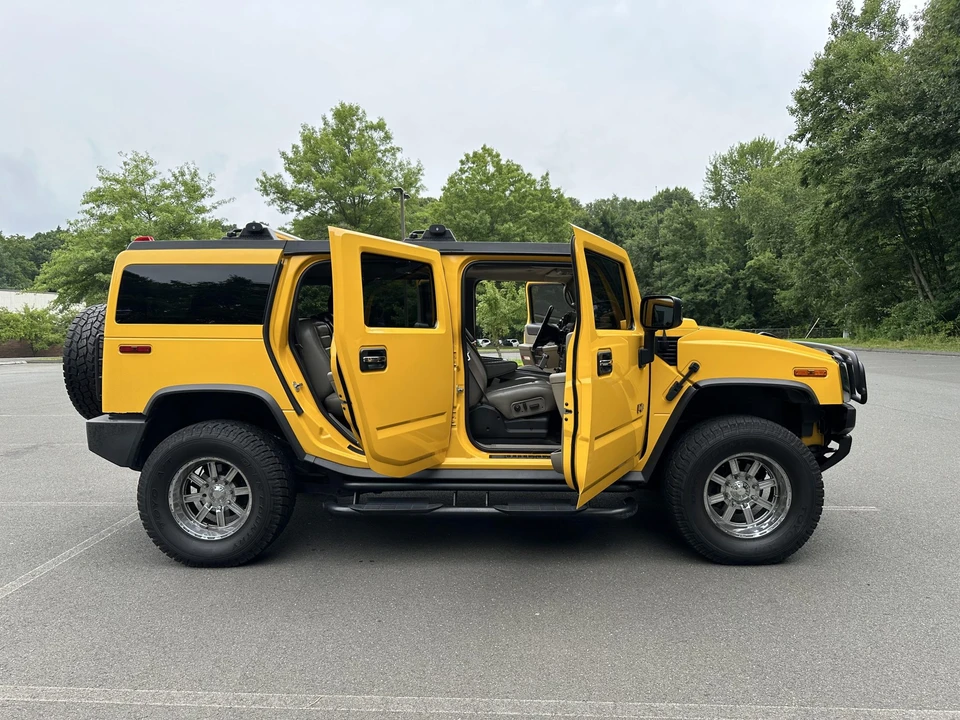2004 Hummer Hummer H2 - Image 24 of 31