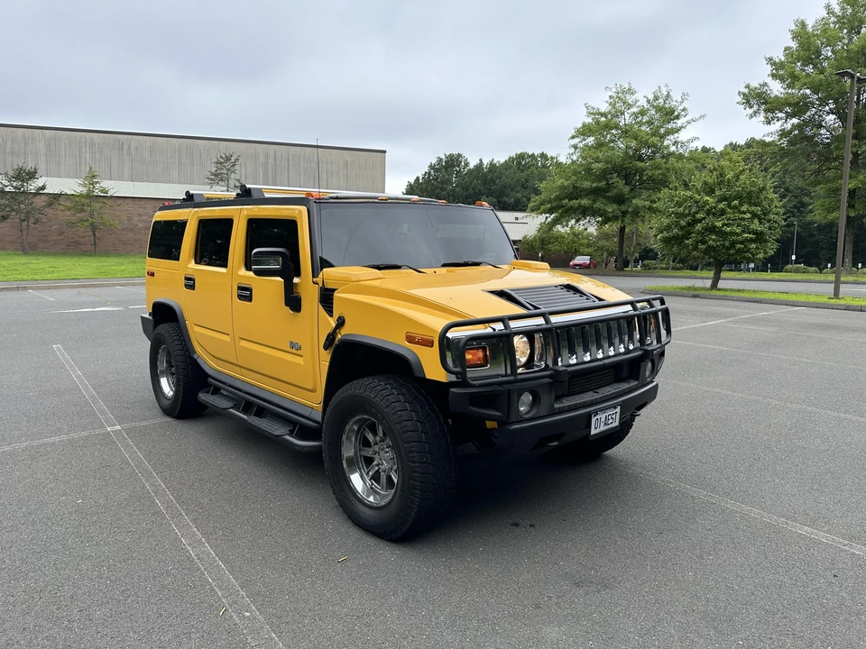 2004 Hummer Hummer H2 - Image 2 of 31