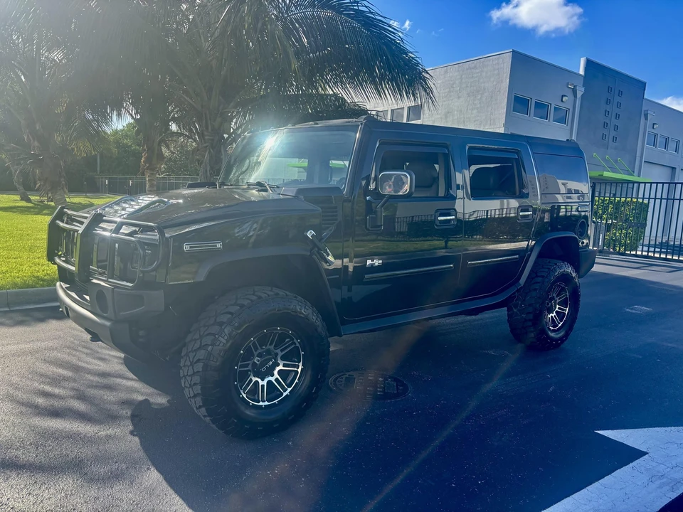 2004 Hummer Hummer H2 - Image 2 of 31
