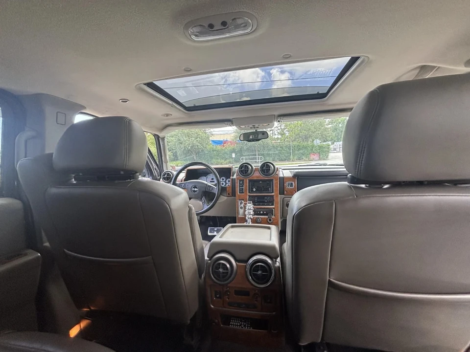 2004 Hummer Hummer H2 - Image 19 of 21