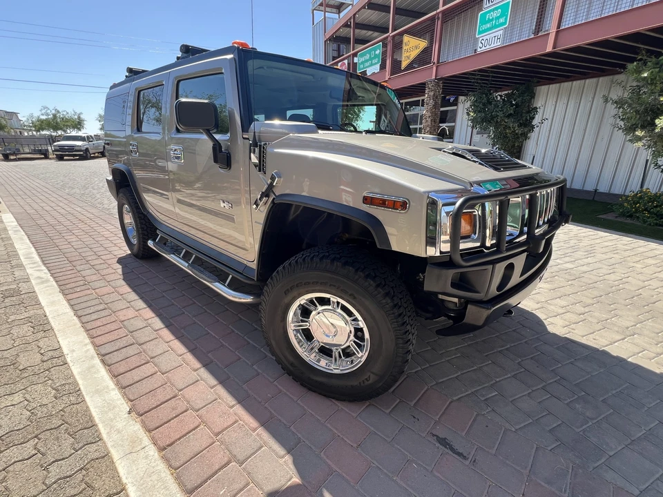 2004 Hummer Hummer H2 - Image 2 of 31