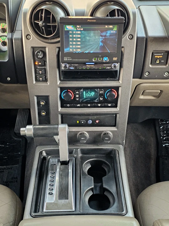 2004 Hummer Hummer H2 - Image 17 of 21
