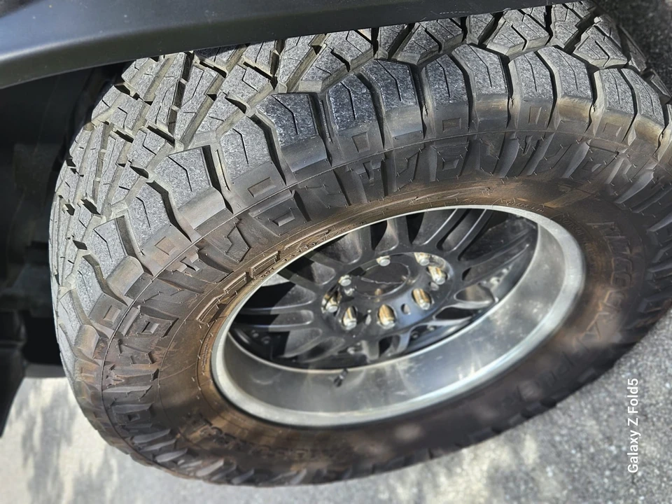 2004 Hummer Hummer H2 - Image 17 of 21