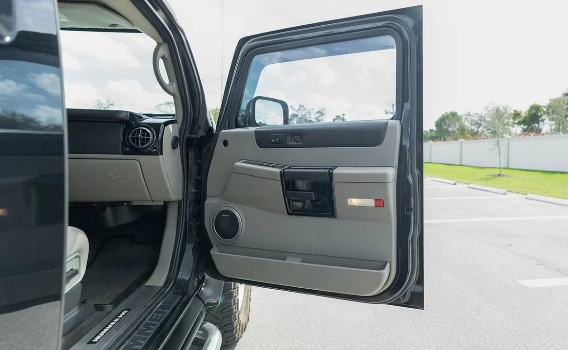 2004 Hummer Hummer H2 - Image 19 of 21